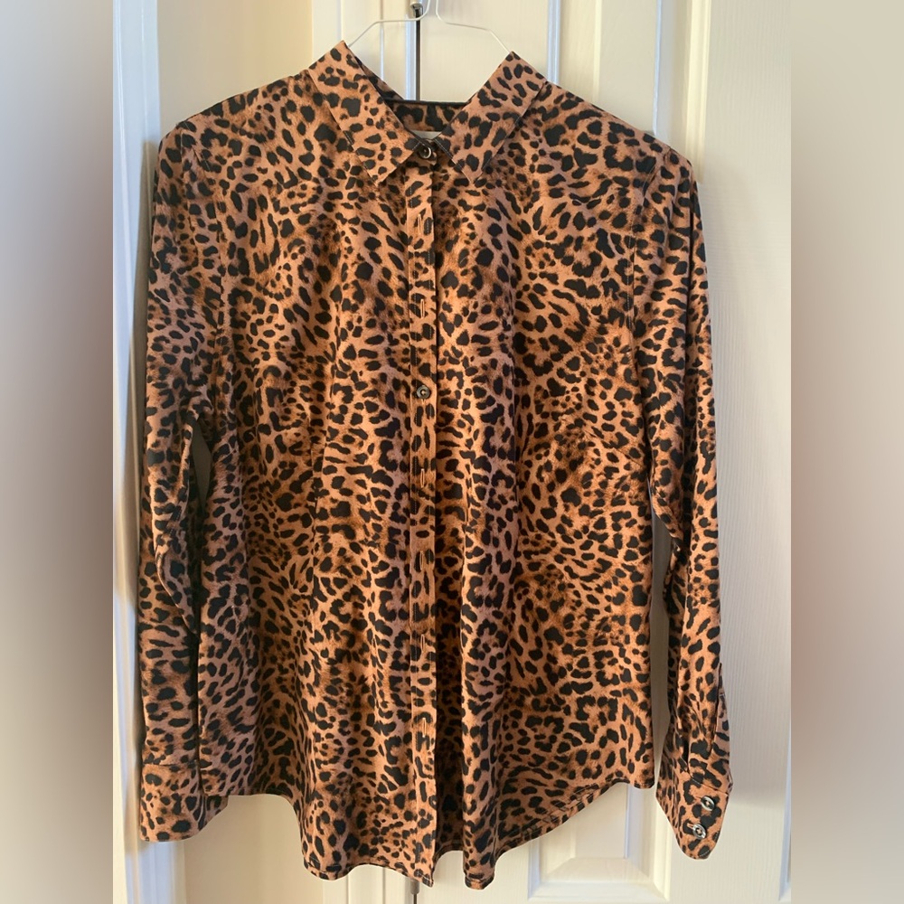 Chicos brand Animal print button down shirt 
Chicos size 2 ( US 12-14)
No-iron